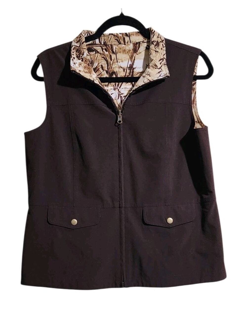 Chico's Women's Zenergy Reversible Vest Brown Size 1 / Med Animal Print Safari